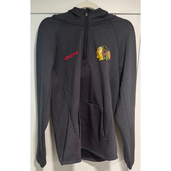 CCM Hockey Other - NWT CCM Hockey Chicago Blackhawks 1/4 Zip Hooded Pullover Fleece Size S